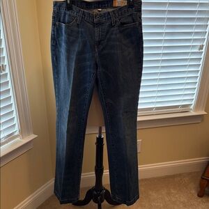 GAP Women's Straight Leg Blue Jeans